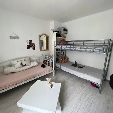 Sleep And Go Hostel Hannover